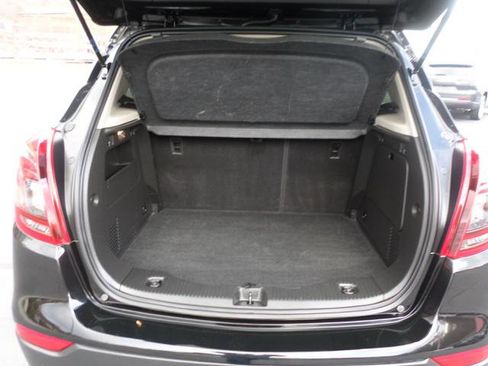 Used 2021 Buick Encore Preferred w/ Safety Package image 24