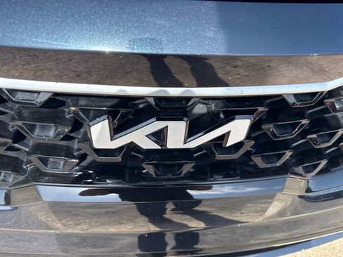 Used 2023 Kia Sorento EX AWD/4WD image 11