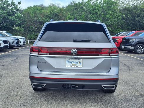 Used 2024 Volkswagen Atlas SE FWD image 22