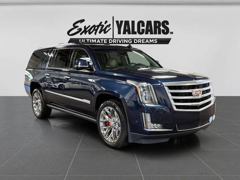 Used 2018 Cadillac Escalade ESV Premium Luxury AWD/4WD image 7