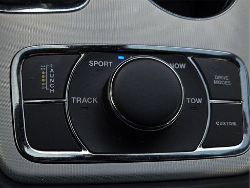 Used 2021 Jeep Grand Cherokee SRT image 15