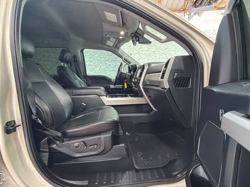 Used 2018 Ford F250 Lariat w/ Tow Technology Bundle AWD/4WD image 11