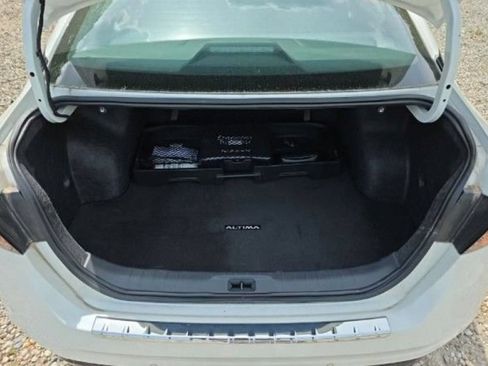 Used 2023 Nissan Altima 2.5 SR FWD image 4