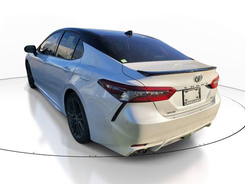 Used 2023 Toyota Camry XSE FWD image 6