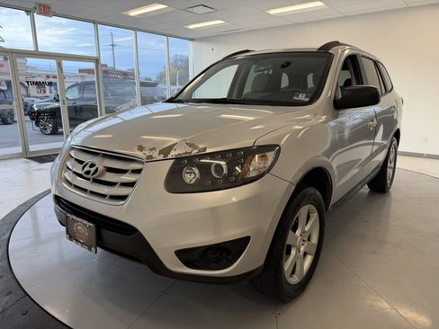 Used 2010 Hyundai Santa Fe GLS image 42