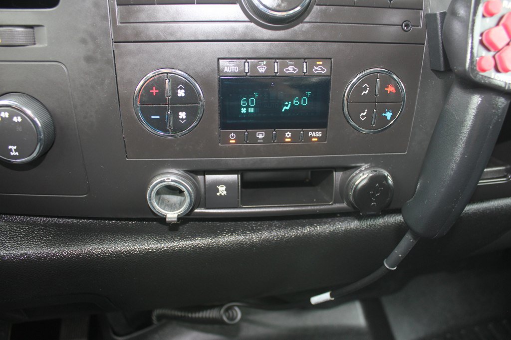 Used 2010 Chevrolet Silverado 1500 LT w/ Power Pack Plus AWD/4WD image 19