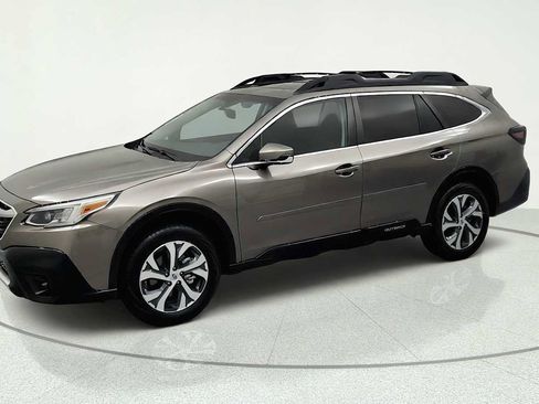 Certified 2022 Subaru Outback Limited AWD/4WD image 4