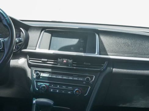 Used 2019 Kia Optima S w/ S Panoramic Sunroof Package FWD image 12