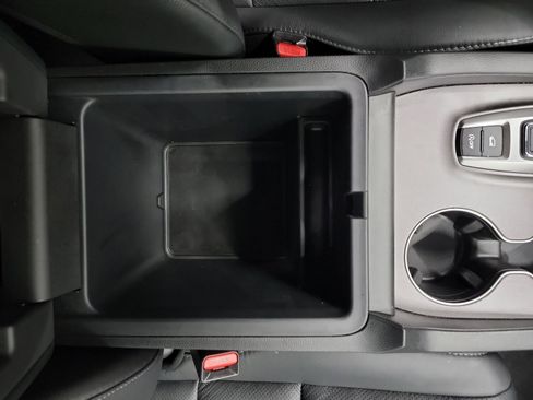 Certified 2025 Honda Passport EX-L image 29