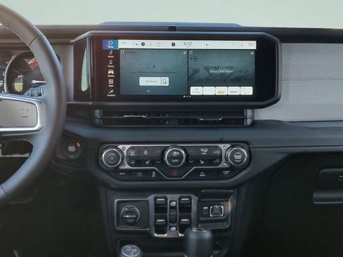 Certified 2025 Jeep Wrangler Unlimited Sahara image 13