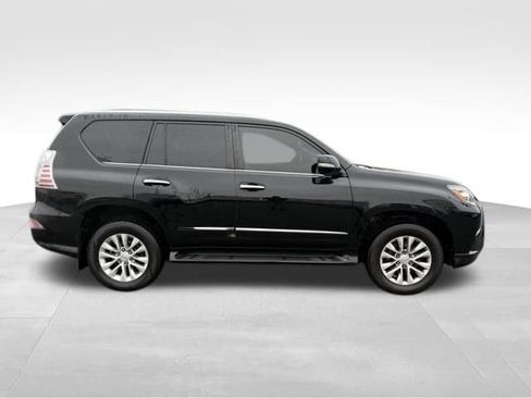 Used 2016 Lexus GX 460 image 11