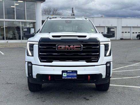 Used 2024 GMC Sierra 2500 AT4 w/ AT4 Premium Plus Package image 9