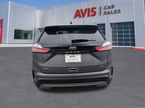 Used 2024 Ford Edge SEL image 7