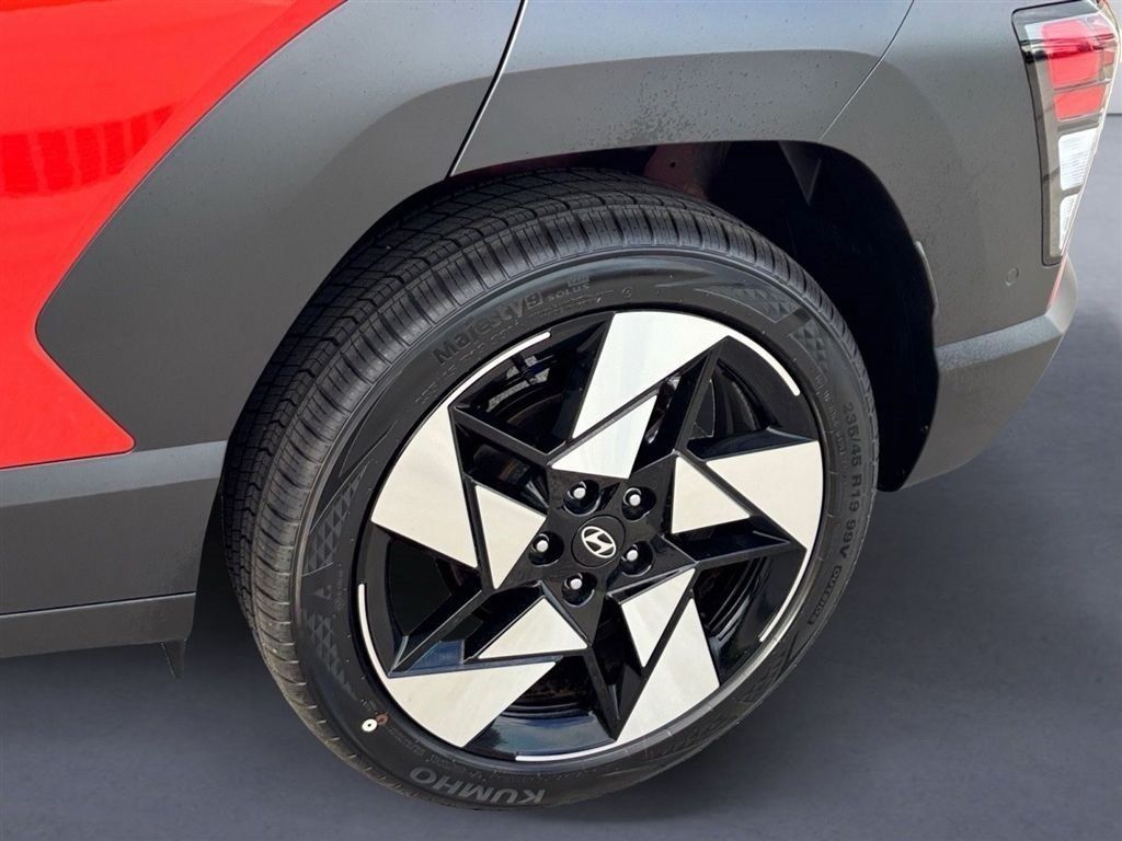 New 2026 Hyundai Kona Limited FWD image 9