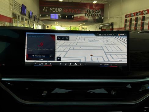 Used 2025 BMW X5 M60i AWD/4WD image 38