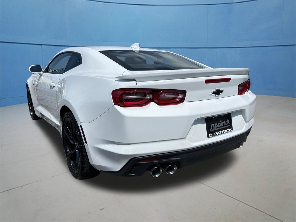 Used 2020 Chevrolet Camaro LT w/ Technology Package RWD image 9