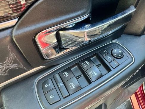 Used 2017 RAM 2500 Limited AWD/4WD image 32