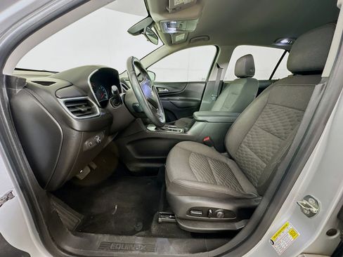 Used 2018 Chevrolet Equinox LT FWD image 13