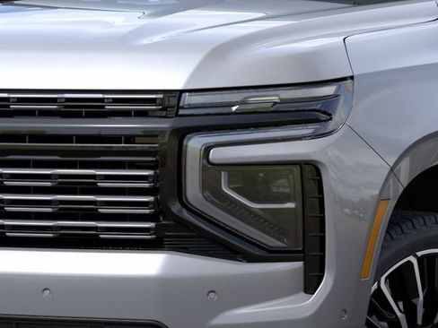 New 2026 Chevrolet Suburban High Country AWD/4WD image 10