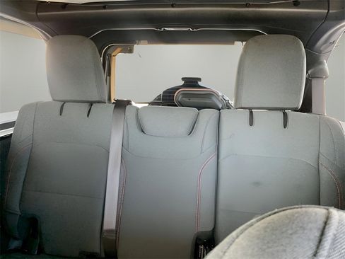 Used 2024 Jeep Wrangler Unlimited Rubicon image 40