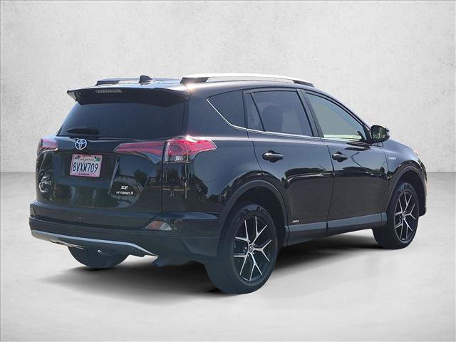 Used 2017 Toyota RAV4 SE AWD/4WD image 5
