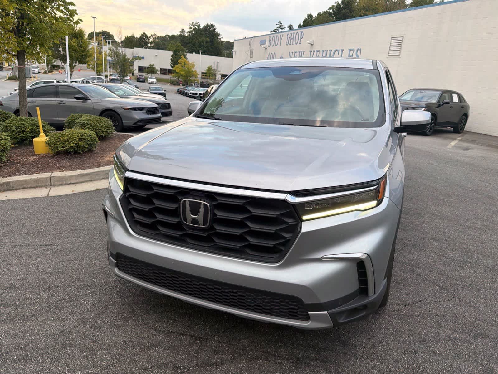 Certified 2025 Honda Pilot EX-L image 4