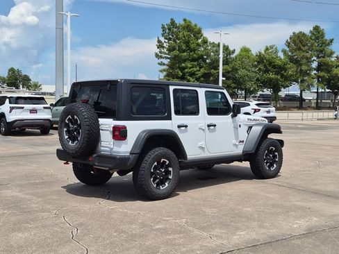 Used 2025 Jeep Wrangler Unlimited Rubicon AWD/4WD image 4