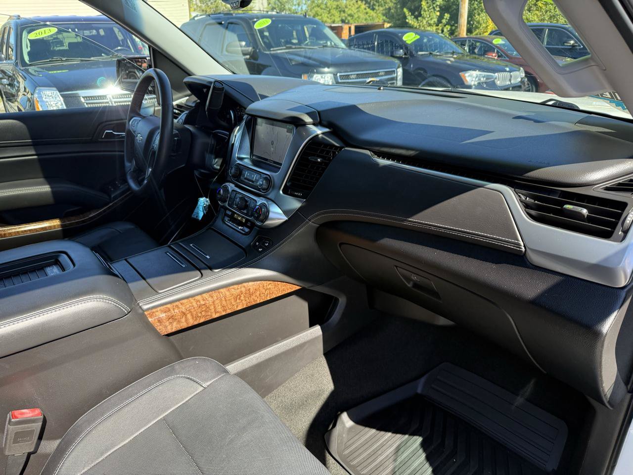 Used 2016 Chevrolet Suburban LTZ AWD/4WD image 21