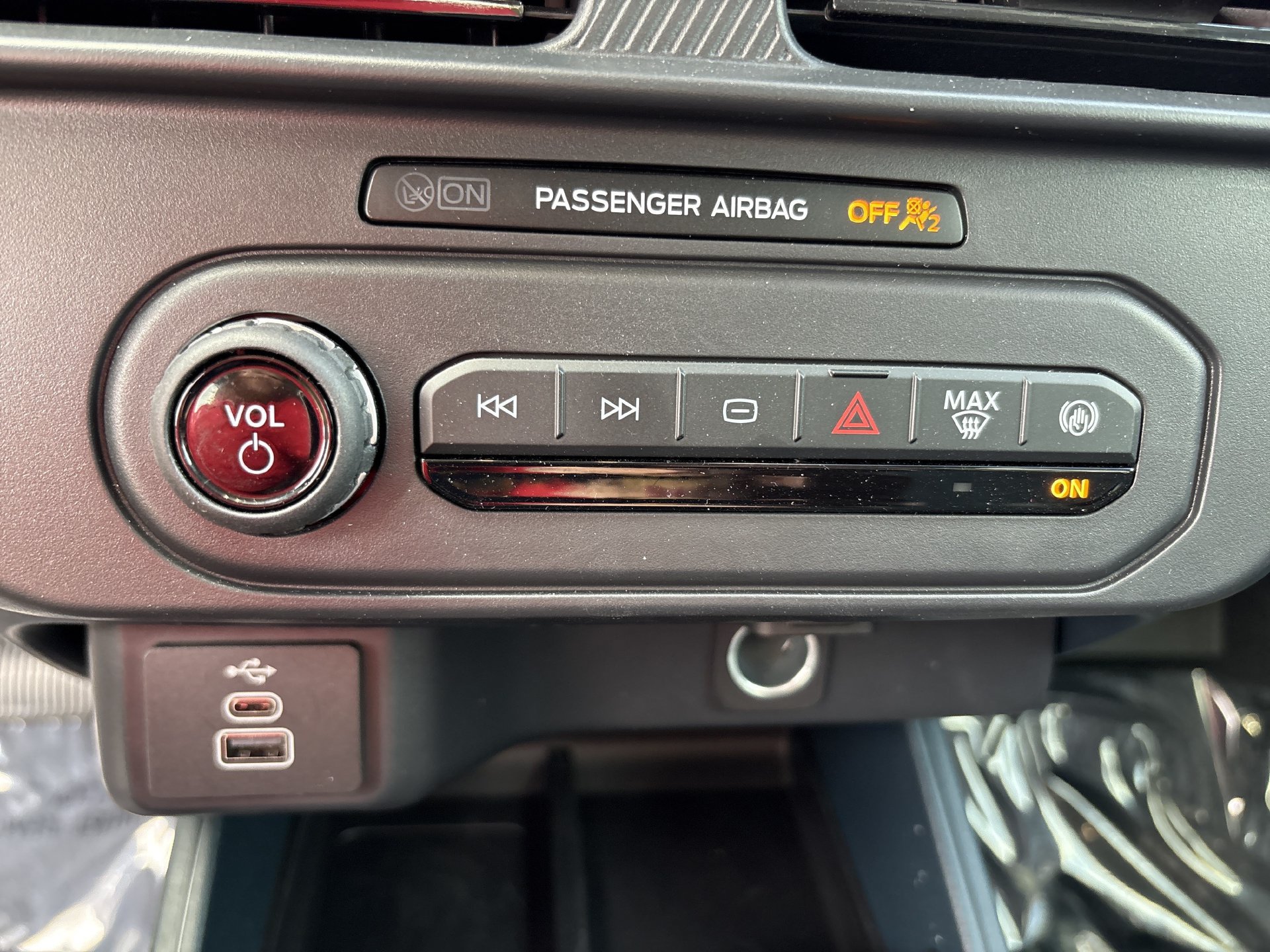 Used 2026 Ford Maverick XL FWD image 6