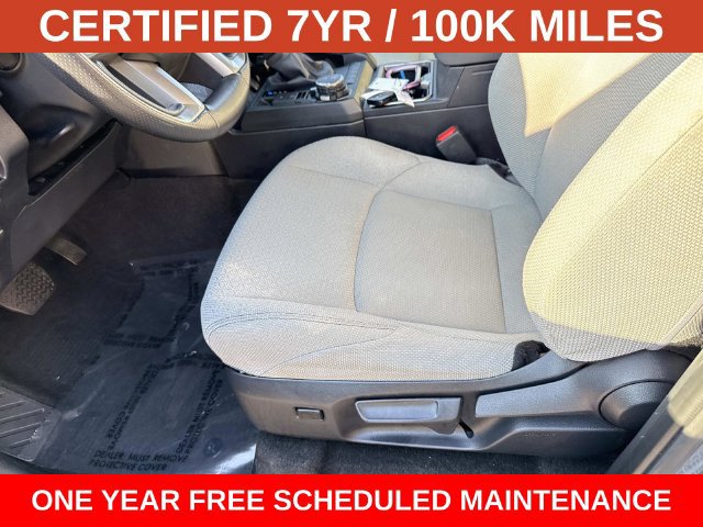 Used 2025 Toyota 4Runner SR5 AWD/4WD image 15