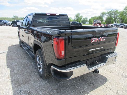 New 2026 GMC Sierra 1500 SLT w/ SLT Premium Plus Package AWD/4WD image 10
