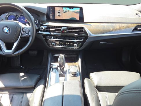 Used 2019 BMW 540i w/ Premium Package image 13