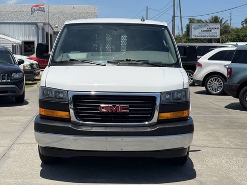 Used 2020 GMC Savana 2500 w/ Driver Convenience Package RWD image 3