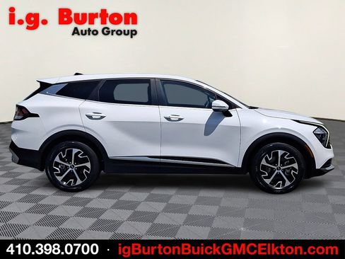 Used 2023 Kia Sportage EX FWD image 7