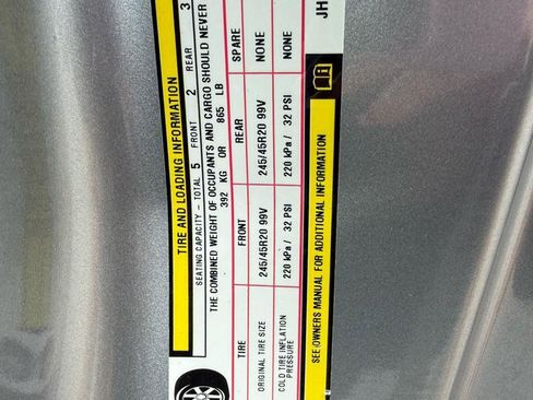 Used 2018 Dodge Challenger SXT w/ Blacktop Package RWD image 40