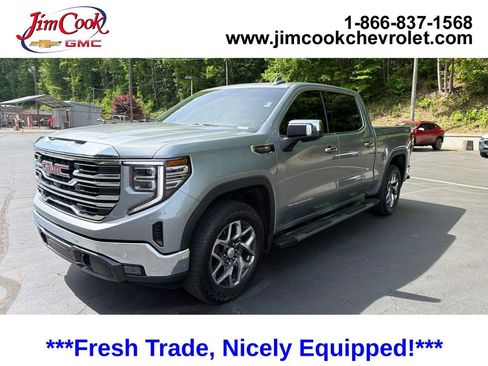 Used 2023 GMC Sierra 1500 SLT w/ SLT Premium Plus Package AWD/4WD image 1