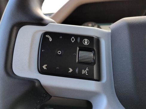 Certified 2025 Land Rover Defender 110 S image 25