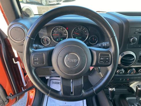 Used 2014 Jeep Wrangler Unlimited Sport w/ Quick Order Package 24S AWD/4WD image 12