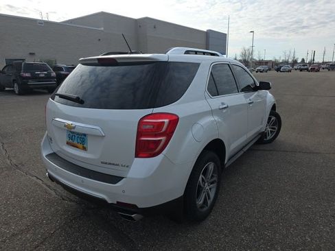 Used 2016 Chevrolet Equinox LTZ w/ Enhanced Convenience Package AWD/4WD image 5
