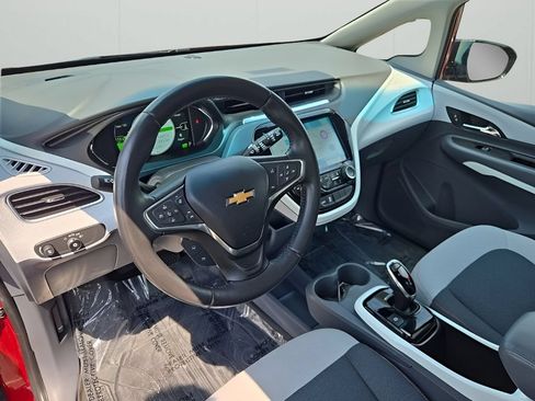 Used 2021 Chevrolet Bolt LT FWD image 11