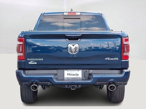 Used 2023 RAM 1500 Laramie AWD/4WD image 5