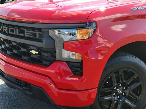 New 2025 Chevrolet Silverado 1500 Custom AWD/4WD image 9