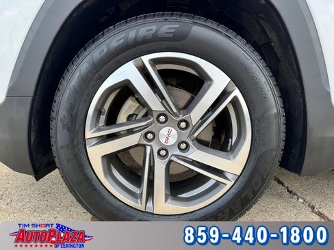 Used 2020 GMC Terrain SLT w/ LPO, Floor Liner Package FWD image 6