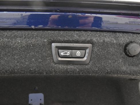 Used 2019 BMW M550i xDrive M550i xDrive AWD 4dr Sedan image 36