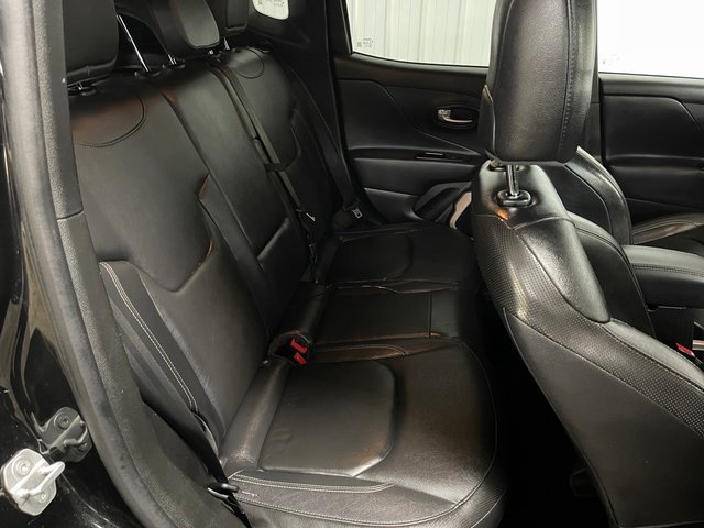 Used 2016 Jeep Renegade Limited AWD/4WD image 21