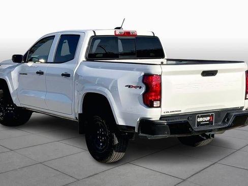 Used 2025 Chevrolet Colorado W/T w/ WT Custom Package image 11