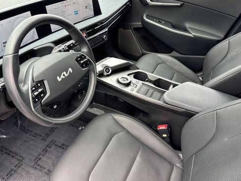 Used 2024 Kia EV6 Wind RWD image 10