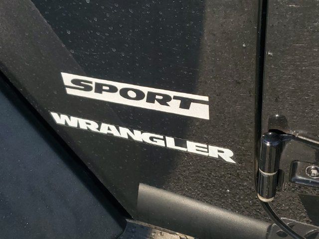 Used 2015 Jeep Wrangler Sport w/ Mopar Black Appearance Group AWD/4WD image 7