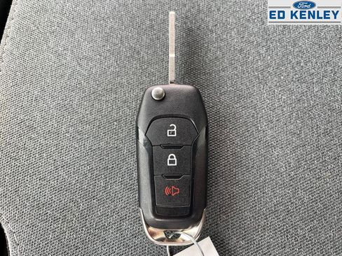 Used 2023 Ford F350 XLT w/ Camper Package image 7