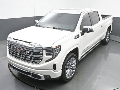 Used 2022 GMC Sierra 1500 Denali w/ Denali Reserve Package image 38